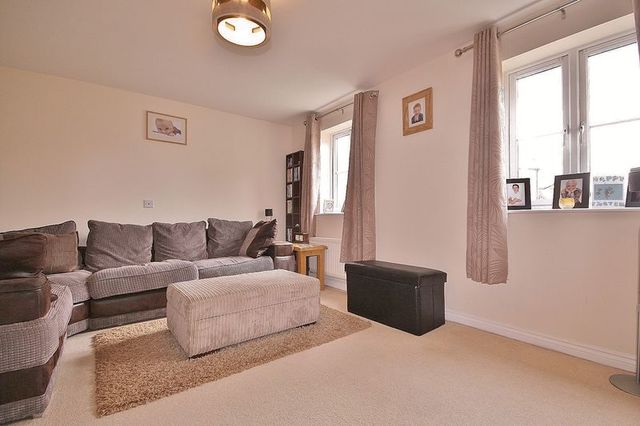  Image of 3 bedroom Terraced house for sale in Northfield Road Witney OX28 at Northfield Road  Witney, OX28 1FY