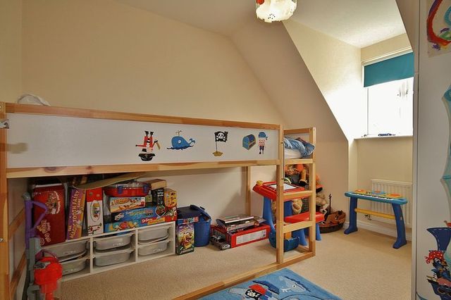  Image of 3 bedroom Terraced house for sale in Northfield Road Witney OX28 at Northfield Road  Witney, OX28 1FY