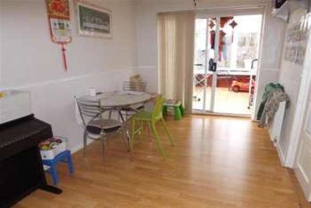  Image of 3 bedroom Detached house to rent in Norwood Close Huthwaite Sutton-in-Ashfield NG17 at Sutton-in-Ashfield, NG17 2EZ