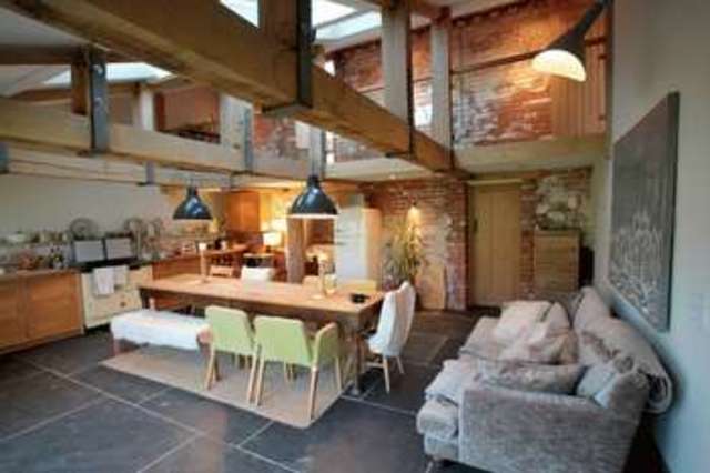  Image of 4 bedroom Detached house for sale in Hillside Martley Worcester WR6 at Hillside Martley Worcester, WR6 6QS