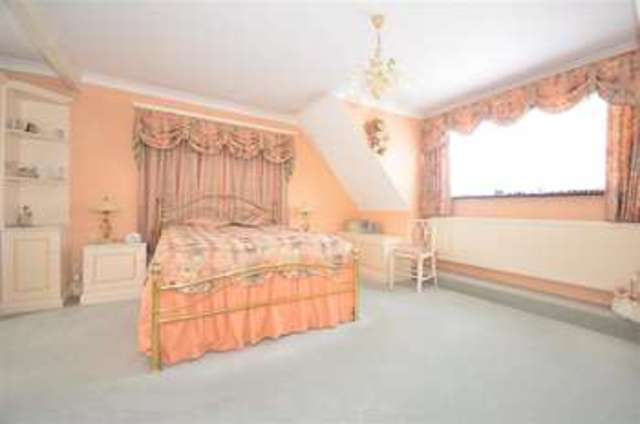  Image of 4 bedroom Detached house for sale in Oak Avenue Crays Hill Billericay CM11 at Crays Hill Billericay Billericay, CM11 2YD