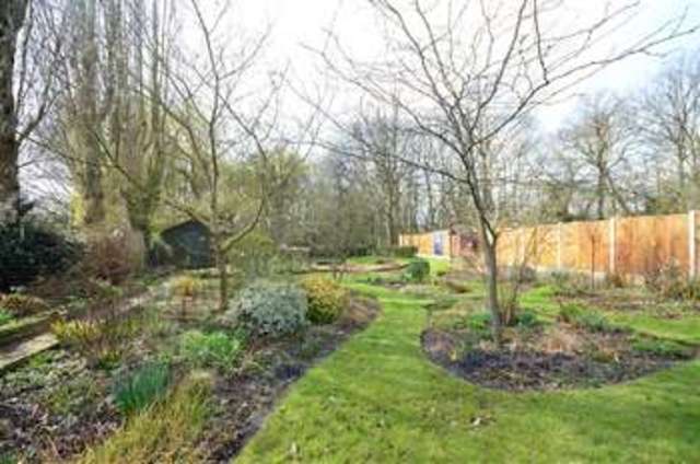  Image of 4 bedroom Detached house for sale in Oak Avenue Crays Hill Billericay CM11 at Crays Hill Billericay Billericay, CM11 2YD