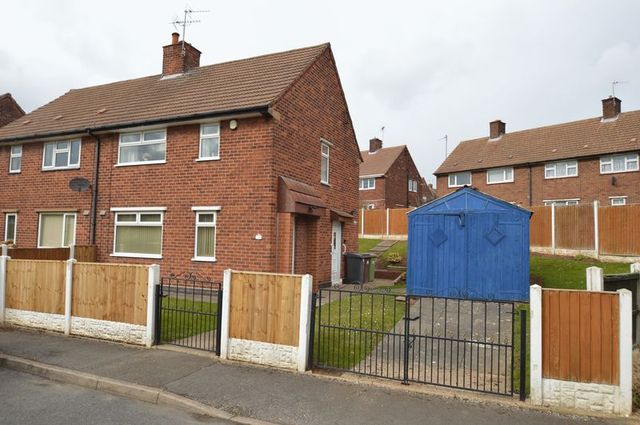  Image of 2 bedroom Semi-Detached house for sale in Oak Avenue Shirebrook Mansfield NG20 at Oak Avenue  Shirebrook, NG20 8NR