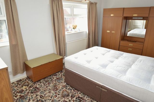  Image of 2 bedroom Semi-Detached house for sale in Oak Avenue Shirebrook Mansfield NG20 at Oak Avenue  Shirebrook, NG20 8NR