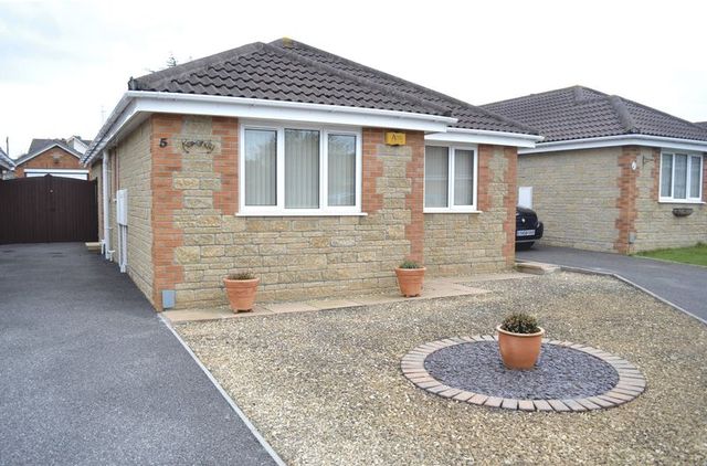  Image of 3 bedroom Detached house for sale in Oak Gardens Bournemouth BH11 at Oak Gardens Wallisdown Bournemouth, BH11 8TL