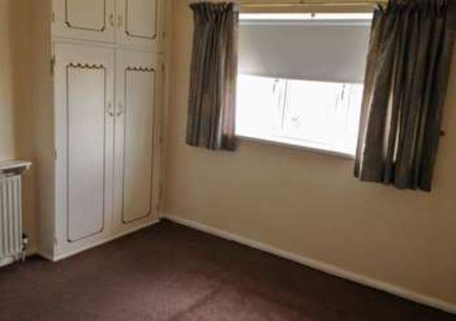  Image of 3 bedroom Semi-Detached house to rent in Oakdale Worsbrough Barnsley S70 at Oakdale Worsbrough Barnsley, S70 5EQ