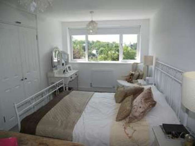  Image of 4 bedroom Detached house for sale in Oakhill Claygate Esher KT10 at Oakhill Claygate Esher, KT10 0TG