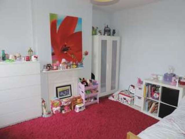  Image of 4 bedroom Terraced house for sale in Ashford Road Swindon SN1 at Ashford Road Old Town Swindon, SN1 3NS