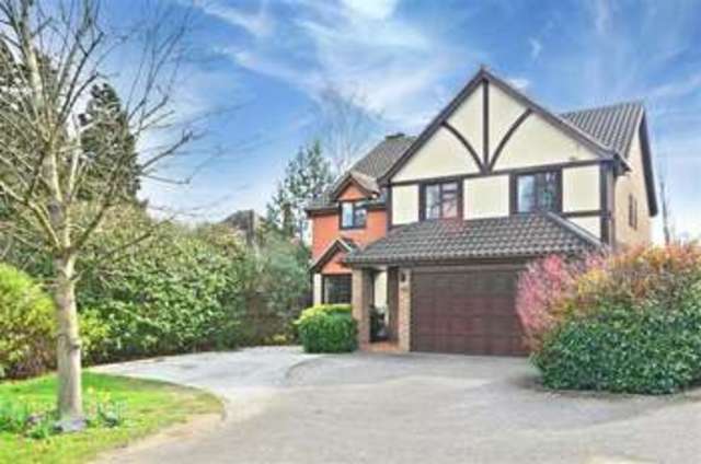  Image of 5 bedroom Detached house for sale in Orchard Avenue Croydon CR0 at Shirley Surrey Croydon, CR0 7NA