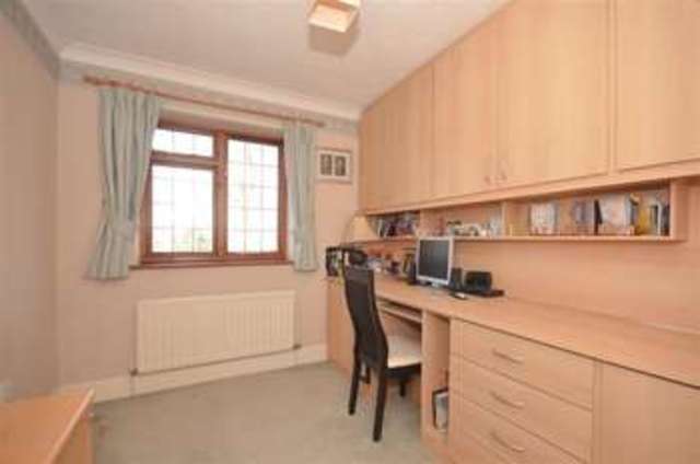 Image of 5 bedroom Detached house for sale in Orchard Avenue Croydon CR0 at Shirley Surrey Croydon, CR0 7NA