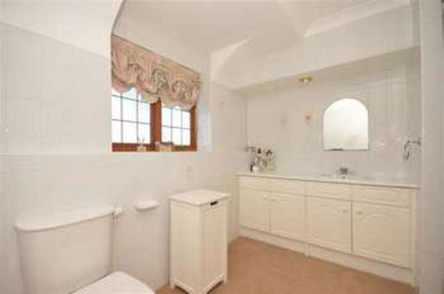  Image of 5 bedroom Detached house for sale in Orchard Avenue Croydon CR0 at Shirley Surrey Croydon, CR0 7NA
