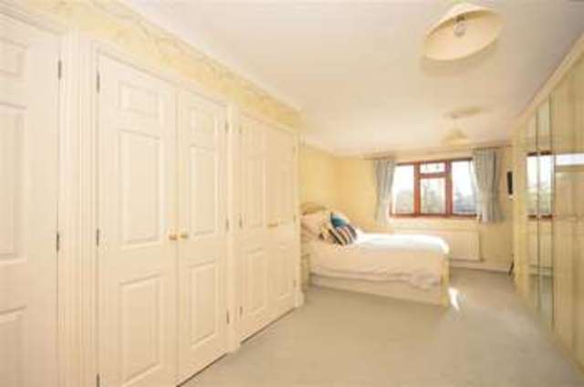  Image of 5 bedroom Detached house for sale in Orchard Avenue Croydon CR0 at Shirley Surrey Croydon, CR0 7NA