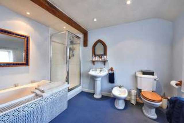  Image of 4 bedroom Detached house for sale in Norwell Woodhouse Newark NG23 at Newark, NG23 6NG
