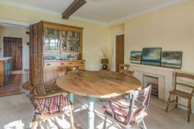  Image of 4 bedroom Cottage to rent in Painswick Stroud GL6 at Painswick Stroud, GL6 6TZ