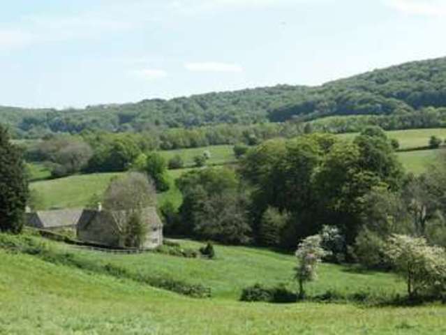  Image of 4 bedroom Cottage to rent in Painswick Stroud GL6 at Painswick Stroud, GL6 6TZ