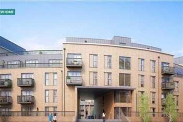  Image of 2 bedroom Flat to rent in Whitestone Way Croydon CR0 at Croydon, CR0 4FG