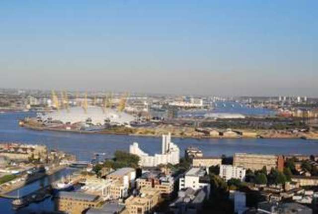  Image of 2 bedroom Flat to rent in Pan Peninsula Square London E14 at Canary Wharf, E14 9HR