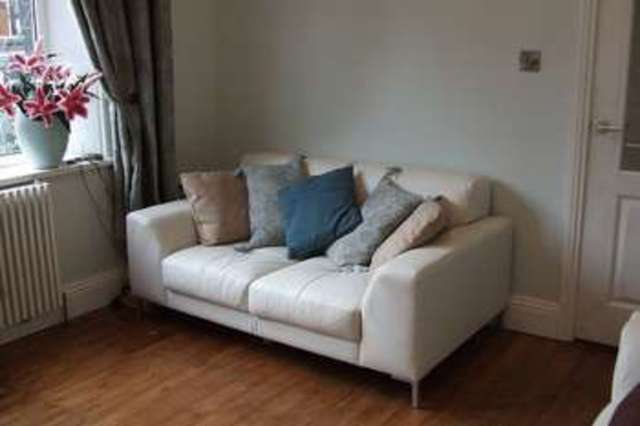  Image of 1 bedroom Terraced house to rent in Park Grove Barnsley S70 at Park Grove  Barnsley, S70 1QB