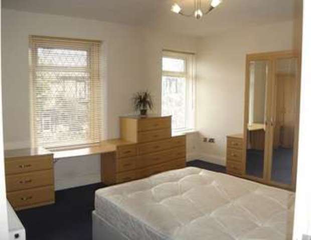  Image of 1 bedroom Terraced house to rent in Park Grove Barnsley S70 at Park Grove  Barnsley, S70 1QB
