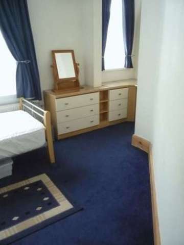  Image of 1 bedroom Terraced house to rent in Park Grove Barnsley S70 at Park Grove  Barnsley, S70 1QB