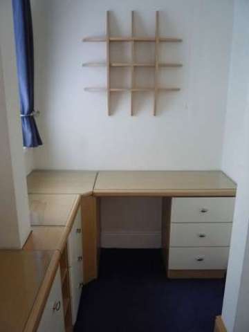  Image of 1 bedroom Terraced house to rent in Park Grove Barnsley S70 at Park Grove  Barnsley, S70 1QB