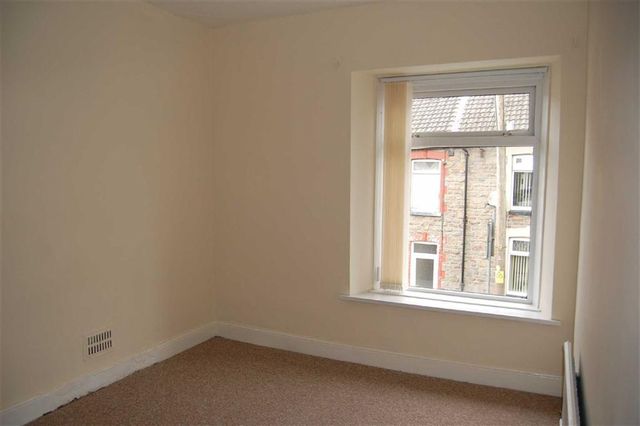  Image of 3 bedroom Property for sale in Park Street Abercynon Mountain Ash CF45 at Park Street Abercynon Abercynon, CF45 4PF