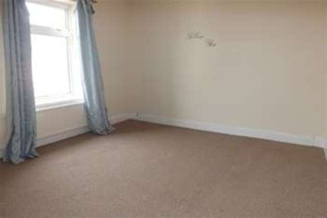  Image of 2 bedroom Terraced house to rent in Parker Street Runcorn WA7 at Runcorn, WA7 1RG