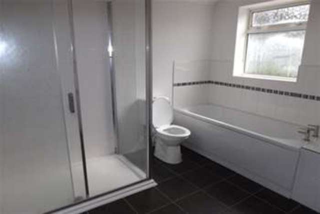  Image of 2 bedroom Terraced house to rent in Parker Street Runcorn WA7 at Runcorn, WA7 1RG