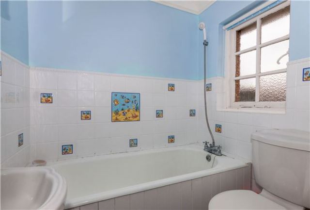  Image of 2 bedroom Terraced house for sale in Peartree Lane Bexhill-on-Sea TN39 at East Sussex, TN39 4PG