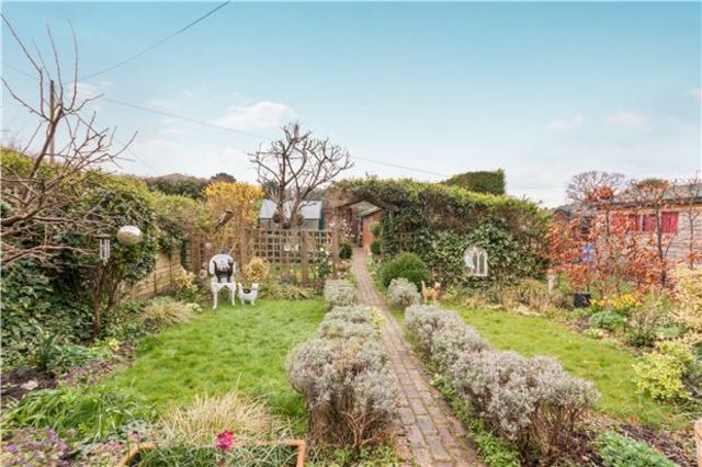  Image of 2 bedroom Terraced house for sale in Peartree Lane Bexhill-on-Sea TN39 at East Sussex, TN39 4PG