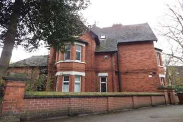  Image of 1 bedroom Studio flat to rent in Peveril Drive The Park Nottingham NG7 at Nottingham, NG7 1DE