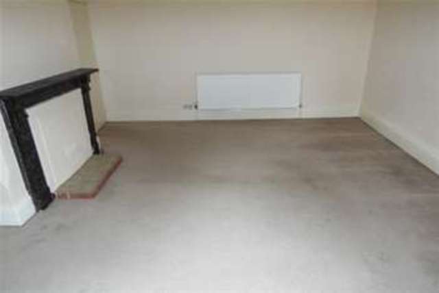  Image of 1 bedroom Studio flat to rent in Peveril Drive The Park Nottingham NG7 at Nottingham, NG7 1DE