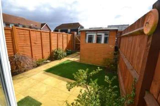  Image of 2 bedroom Semi-Detached house for sale in Pipit Green Bracknell RG12 at Bracknell Berkshire Easthampstead, RG12 8BY