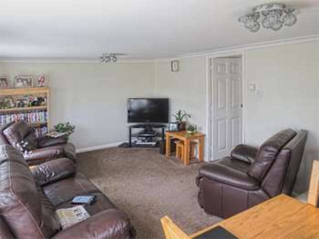  Image of 2 bedroom Property for sale in Pippin Close Orchard View Park Herstmonceux Hailsham BN27 at Herstmonceux, BN27 4TU