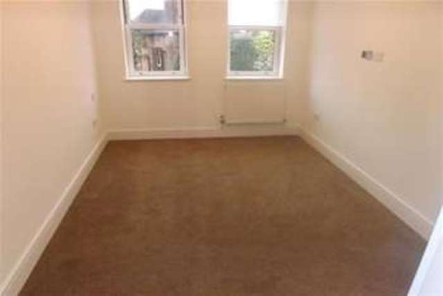  Image of 1 bedroom Flat to rent in Plaistow Lane Bromley BR1 at Bromley, BR1 3JE