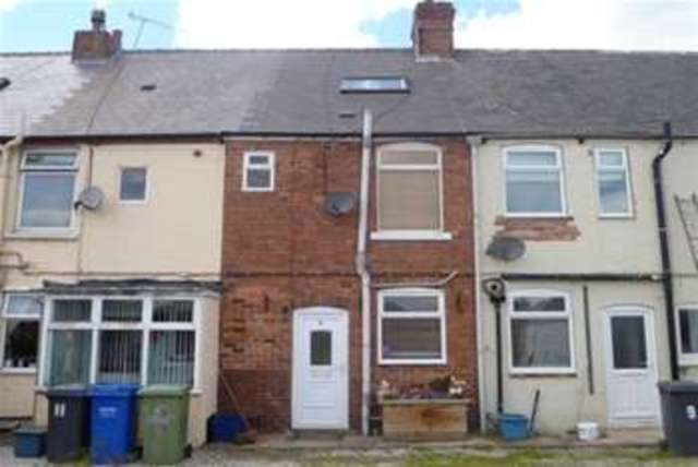  Image of 2 bedroom Terraced house to rent in Pleasant Place Barker Lane Chesterfield S40 at Chesterfield, S40 1EG