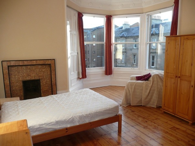  Image of 4 bedroom Flat to rent in Polwarth Gardens Edinburgh EH11 at Polwarth Edinburgh Edinburgh, EH11 1LA