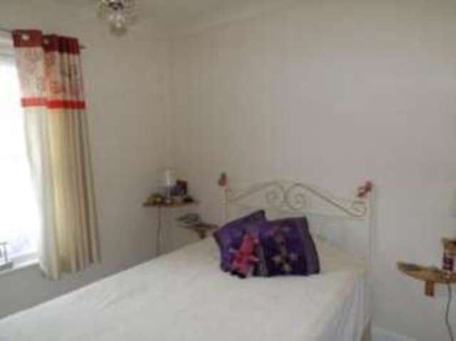  Image of 3 bedroom Flat for sale in Ashley Road Parkstone Poole BH14 at Poole Dorset Parkstone, BH14 9BX