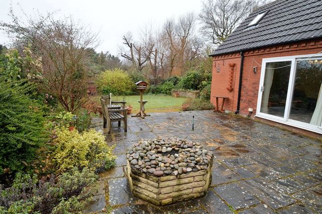 Image of 3 bedroom Detached house for sale in Pratts Lane Mappleborough Green Studley B80 at Pratts Lane Mappleborough Green Studley, B80 7BN