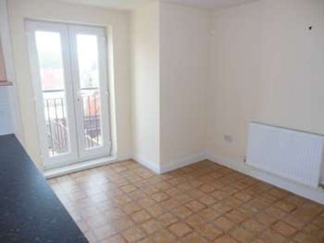  Image of 3 bedroom Town House to rent in Princethorpe Road Willenhall WV13 at Willenhall, WV13 2LD