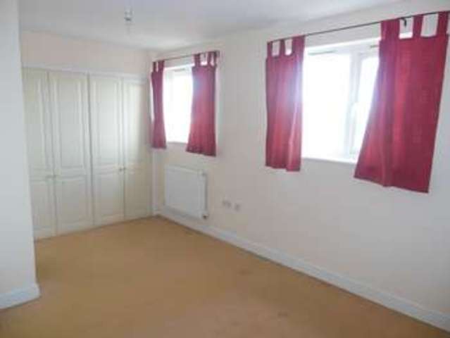  Image of 3 bedroom Town House to rent in Princethorpe Road Willenhall WV13 at Willenhall, WV13 2LD