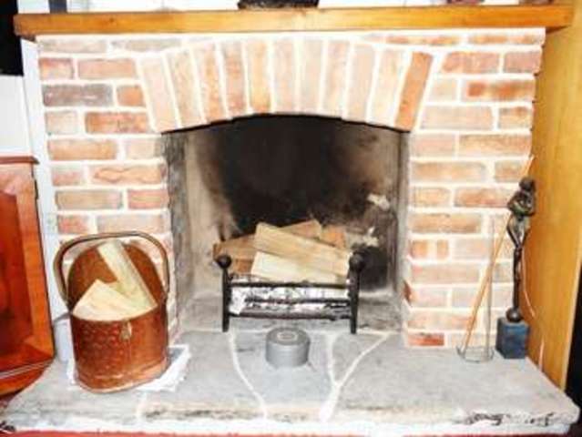  Image of 3 bedroom Detached house to rent in Queen Street North Petherton Bridgwater TA6 at North Petherton  Bridgwater, TA6 6RQ