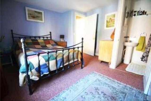  Image of 3 bedroom Detached house to rent in Queen Street North Petherton Bridgwater TA6 at North Petherton  Bridgwater, TA6 6RQ