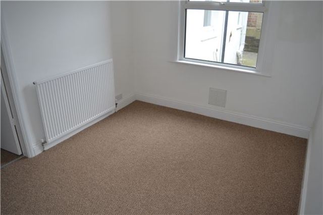  Image of 1 bedroom Property for sale in Queens Road Hastings TN34 at East Sussex, TN34 1RN