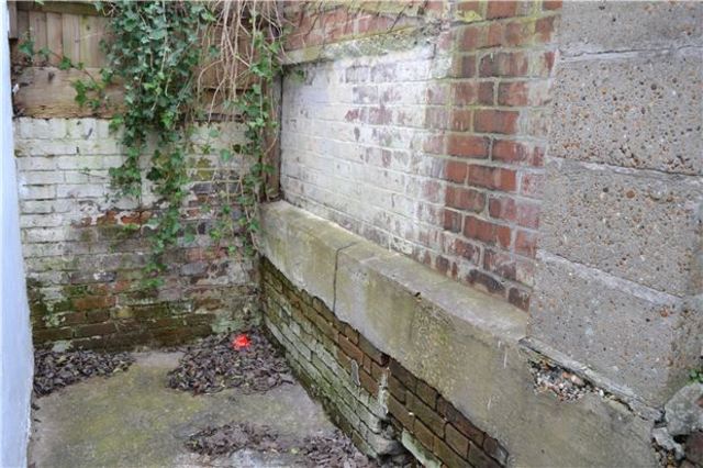  Image of 1 bedroom Property for sale in Queens Road Hastings TN34 at East Sussex, TN34 1RN