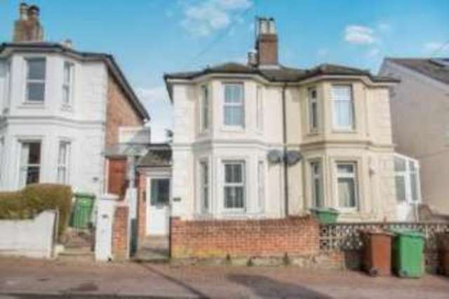  Image of 3 bedroom Terraced house for sale in Queens Road Tunbridge Wells TN4 at Tunbridge Wells Kent High Brooms, TN4 9JY