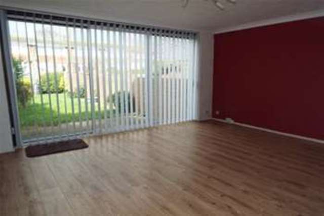 Image of 3 bedroom Detached house to rent in Radnor Close Worthing BN13 at Worthing, BN13 1DJ