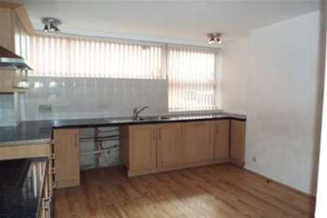  Image of 3 bedroom Detached house to rent in Radnor Close Worthing BN13 at Worthing, BN13 1DJ