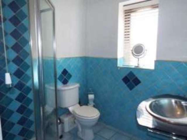  Image of 1 bedroom End of Terrace for sale in Lake Avenue Rainham RM13 at Rainham Essex Wennington, RM13 9SE