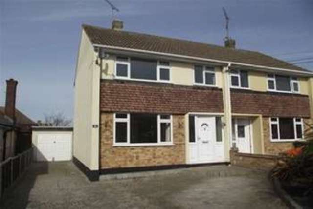  Image of 3 bedroom Detached house to rent in Philbrick Crescent Rayleigh SS6 at Rayleigh, SS6 9HQ